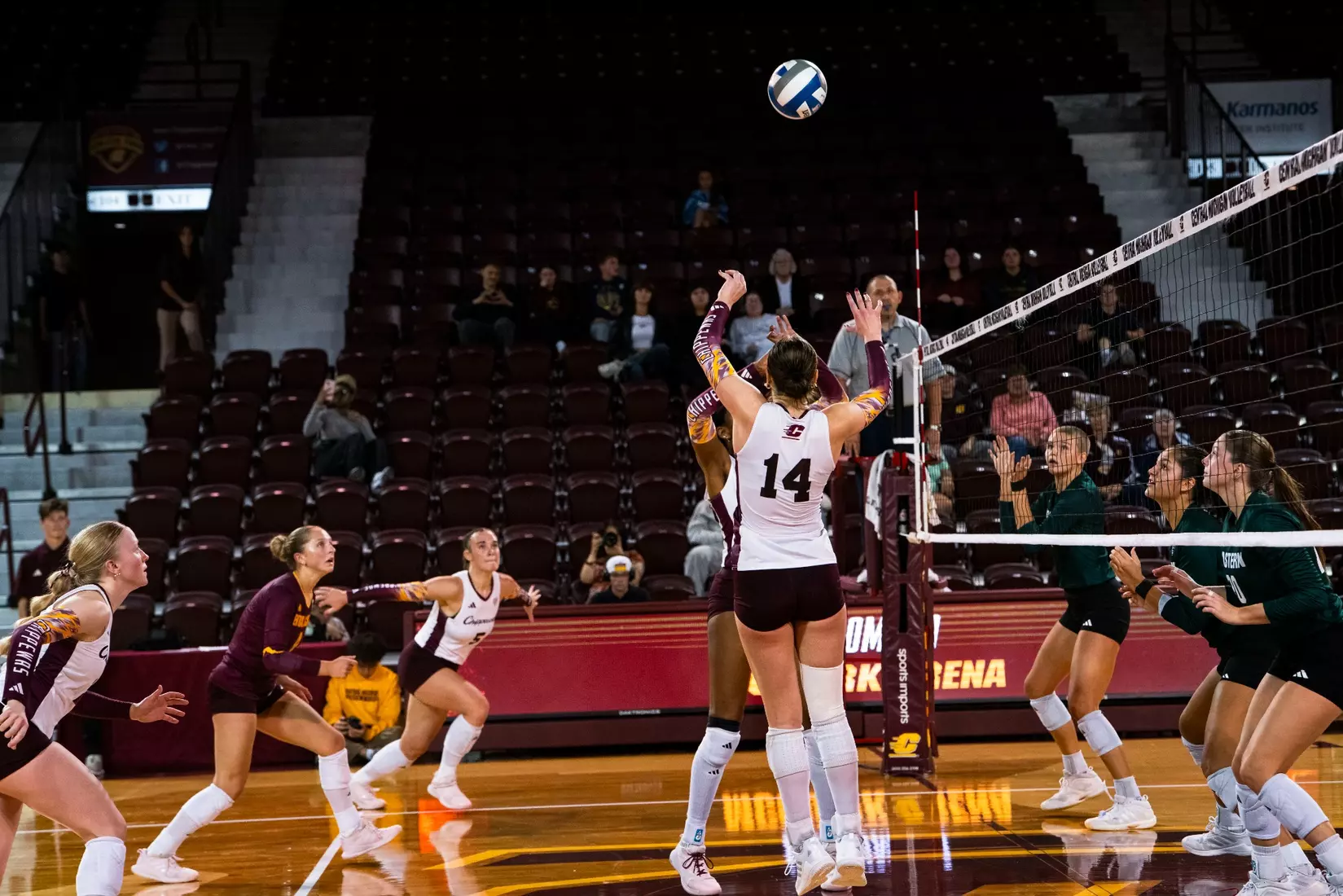 CMU Volleyball vs Eastern Michigan