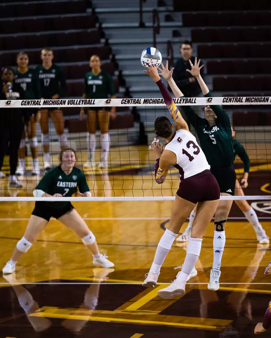 CMU Volleyball vs Eastern Michigan