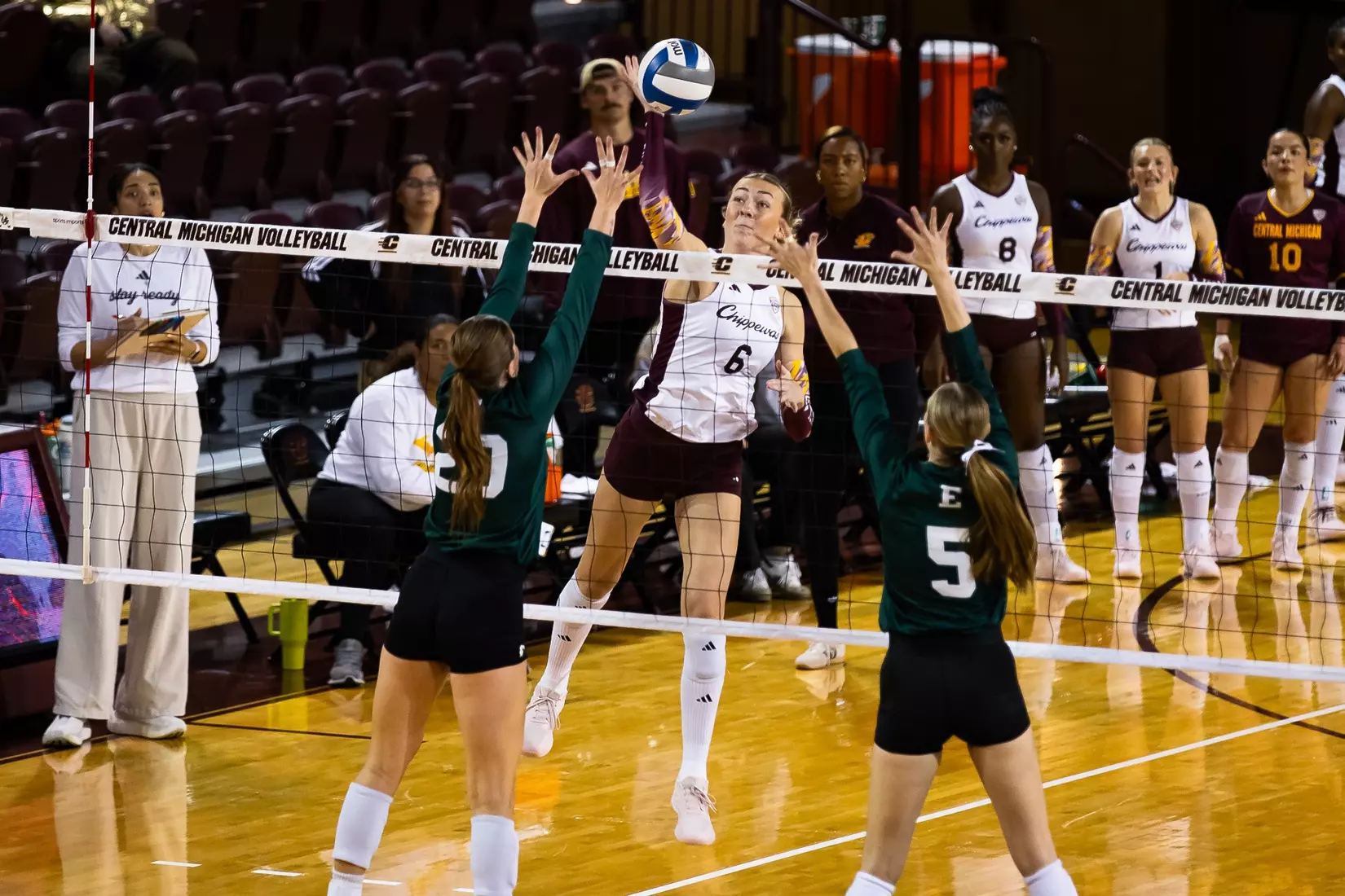 CMU Volleyball vs Eastern Michigan
