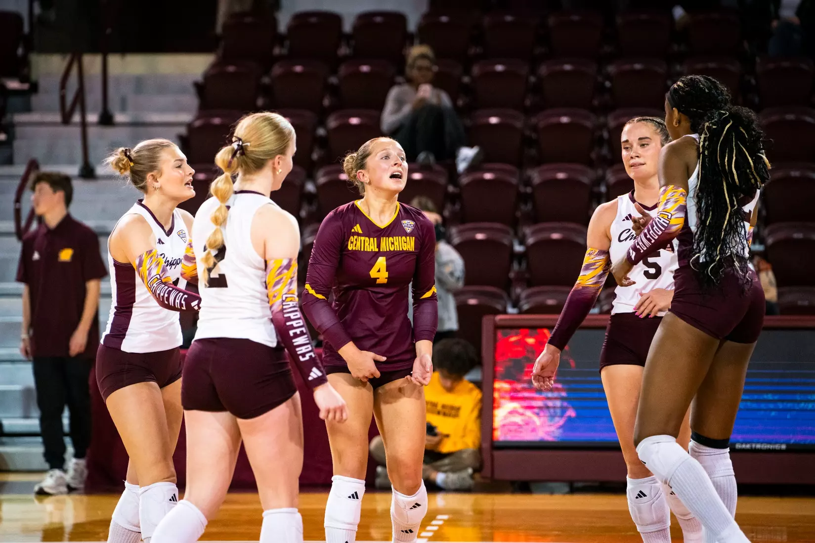 CMU Volleyball vs Eastern Michigan