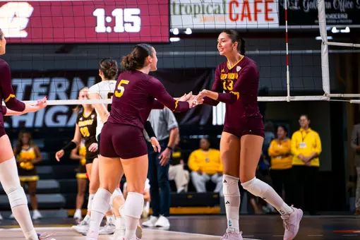 CMU volleyball vs Western Michigan