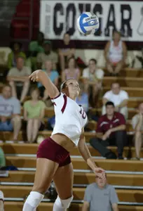 Charleston Volleyball Extends Win Streak, Defeats Elon 3-2