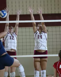 Charleston Remains Atop Southern Conference, Defeats UNC Greensboro, 3-2