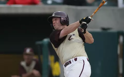 Kohn's Two Homers Leads CofC In Opener, 9-5