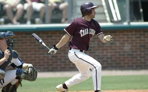 White Edges Maroon, 6-5; Leads Series 2-1