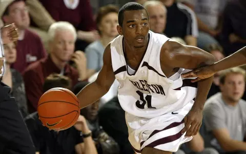 CofC Basketball Airs On ESPN Radio 910-AM and CofCSports.com