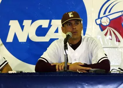 White Downs Maroon, 13-6; Leads Series 3-1