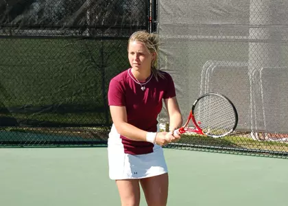 CofC Women's Tennis Edges Davidson, 4-3