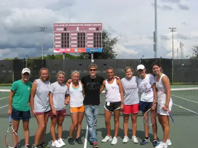 Former Cougar Standout Matt Czuchry visits CofC Tennis