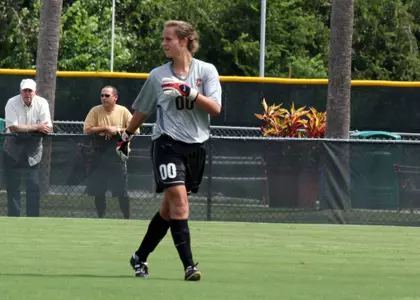 Women?s Soccer Advances to Championship Game on Penalty Kicks