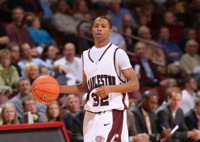 Cougars Edge Patriots, 85-83