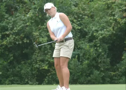 Gretchen Zoeller on the bag for Fuzzy