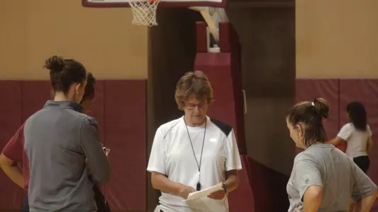 Women's Basketball Starts Practice