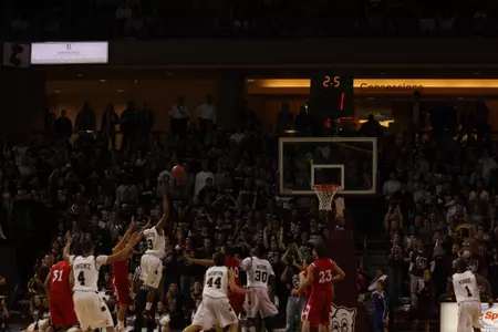 Goudelock Leads Cougars To 82-73 Win Over Davidson In SoCon Opener