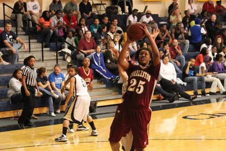 Charleston Southern Upends Cougars, 86-74