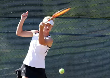 CofC Picks Up Second Straight Victory With 5-2 Win Over Stetson