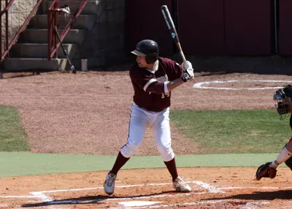 Baseball Completes Sweep of Davidson with 8-4 Victory