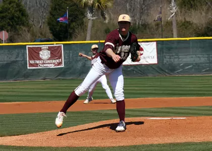UNC Greensboro Rallies For 9-6 Win Over Baseball