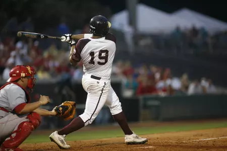 Southern Miss Hands Baseball 7-2 Defeat