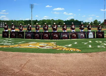 Baseball Defeats Appalachian State 10-7 on Senior Day