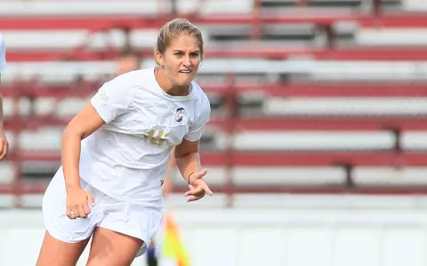 W. Soccer Explodes to 5-1 Win over Chattanooga