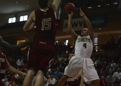 Cougars Defeat Boston College, 71-67