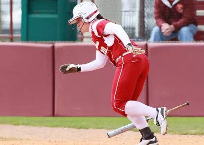 Softball Sweeps UNC Wilmington