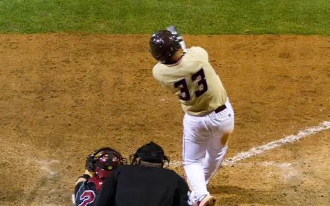 UNC-Wilmington Takes 7-3 Victory Over Cougars