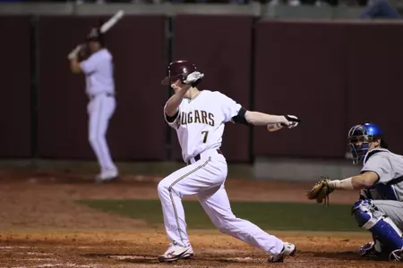 Cougars Knock Off Winthrop, 6-3, On Road