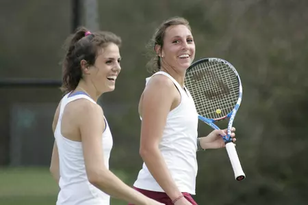 Cougars Defeat Minutewomen, 5-2