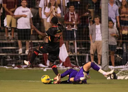 No. 1 Maryland Escapes with Late-Goal Win over Men?s Soccer