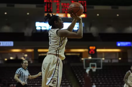 Cougars Fall in Rematch vs. Elon