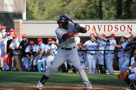 Cougars Break Away Late, Defeat Davidson 10-5