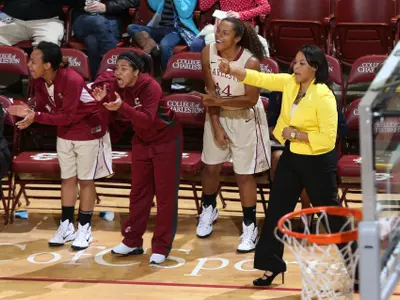 Women?s Hoops Shines Bright in 72-59 Victory Over Mercer