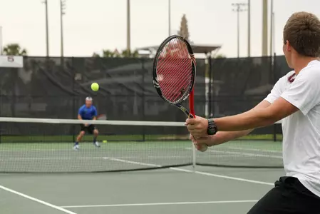 Men?s Tennis Earns Second Highest ITA Ranking in School History; Sweeps Hofstra 7-0