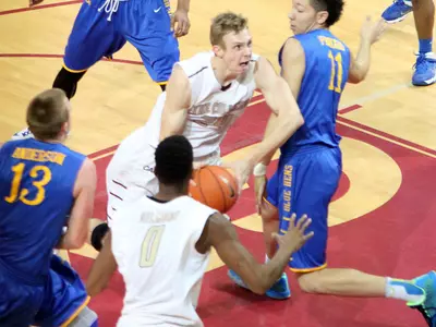 Delaware Escapes Charleston With 64-58 Win