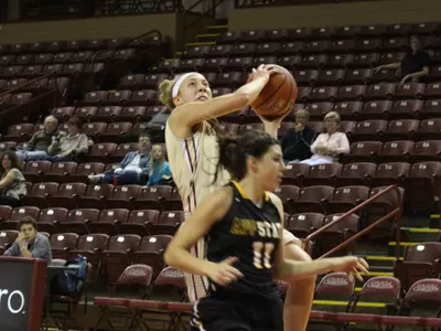 Huff's Career-Best 16 Leads Cougars to 60-50 Win Over App State