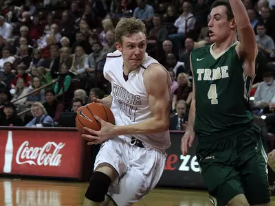 Cougars Stun League-Leader William & Mary, 80-72