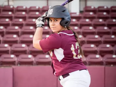 Cougars Split Twin Bill With Youngstown State