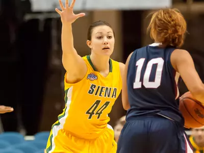 Women's Hoops Adds Siena Transfer Booth