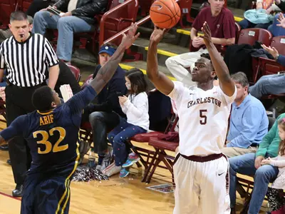 Brantley, Cougars Edge Elon In 66-62 Road Victory