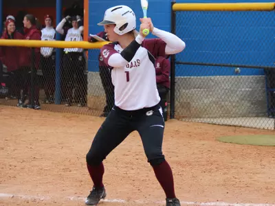 Cougars Sweep Opposition on Opening Day of Under Armour Invitational