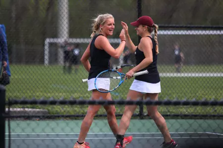 Sarah Zschunke, Turner Yates