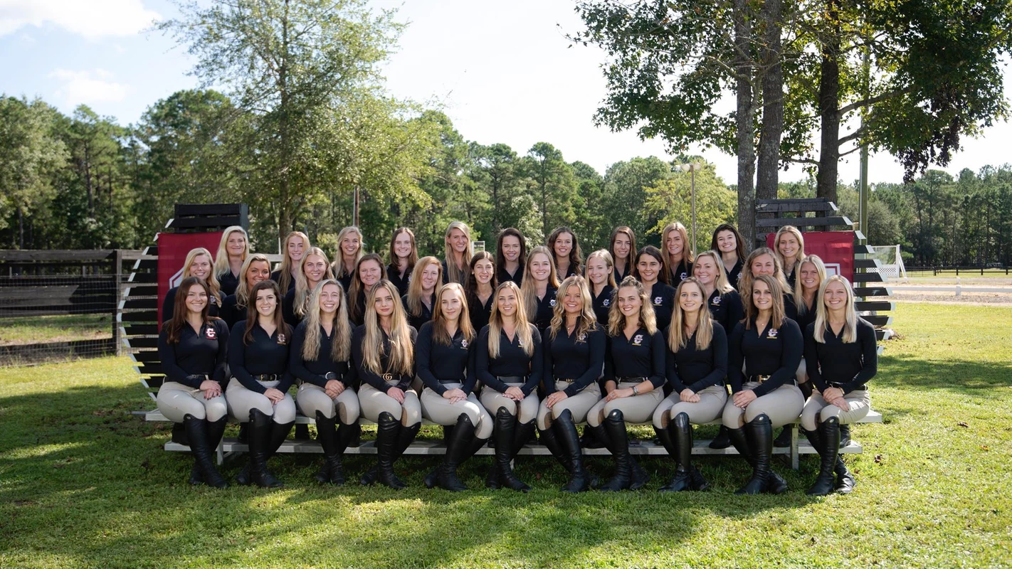 2019-20 College of Charleston Equestrian Team Photo