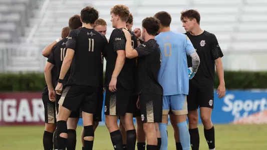 MSOC Huddle vs. North Florida