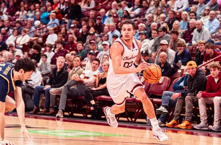 Jlynn Counter dribble the ball