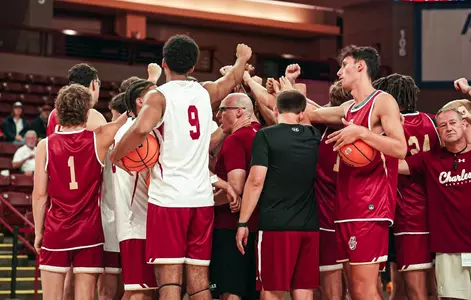 Men's Basketball Huddle