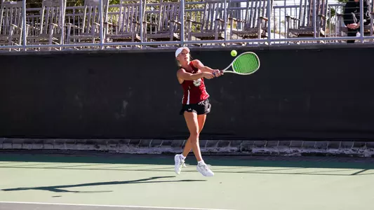 Riley Trinkle returns serve