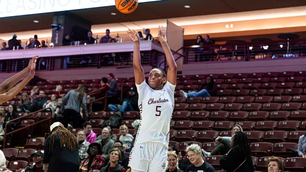 Taryn Barbot shoots three pointer