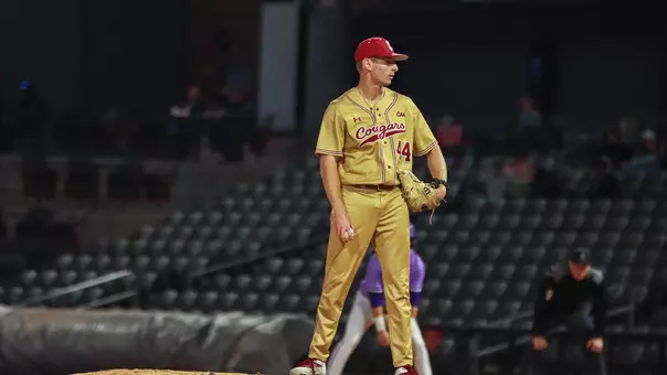Hunter Phipps looking in for a sign Feb. 25, 2026 vs ECU.